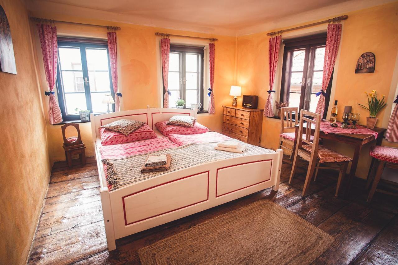 Pension Cert A Kaca Český Krumlov Extérieur photo
